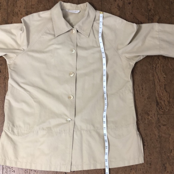 Initial jacket - Picture 10 of 13